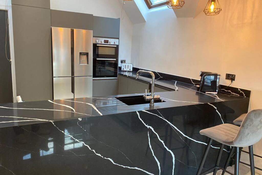 Luxury Royal Mile Boutique 2Bedroom Apartment Εδιμβούργο Εξωτερικό φωτογραφία