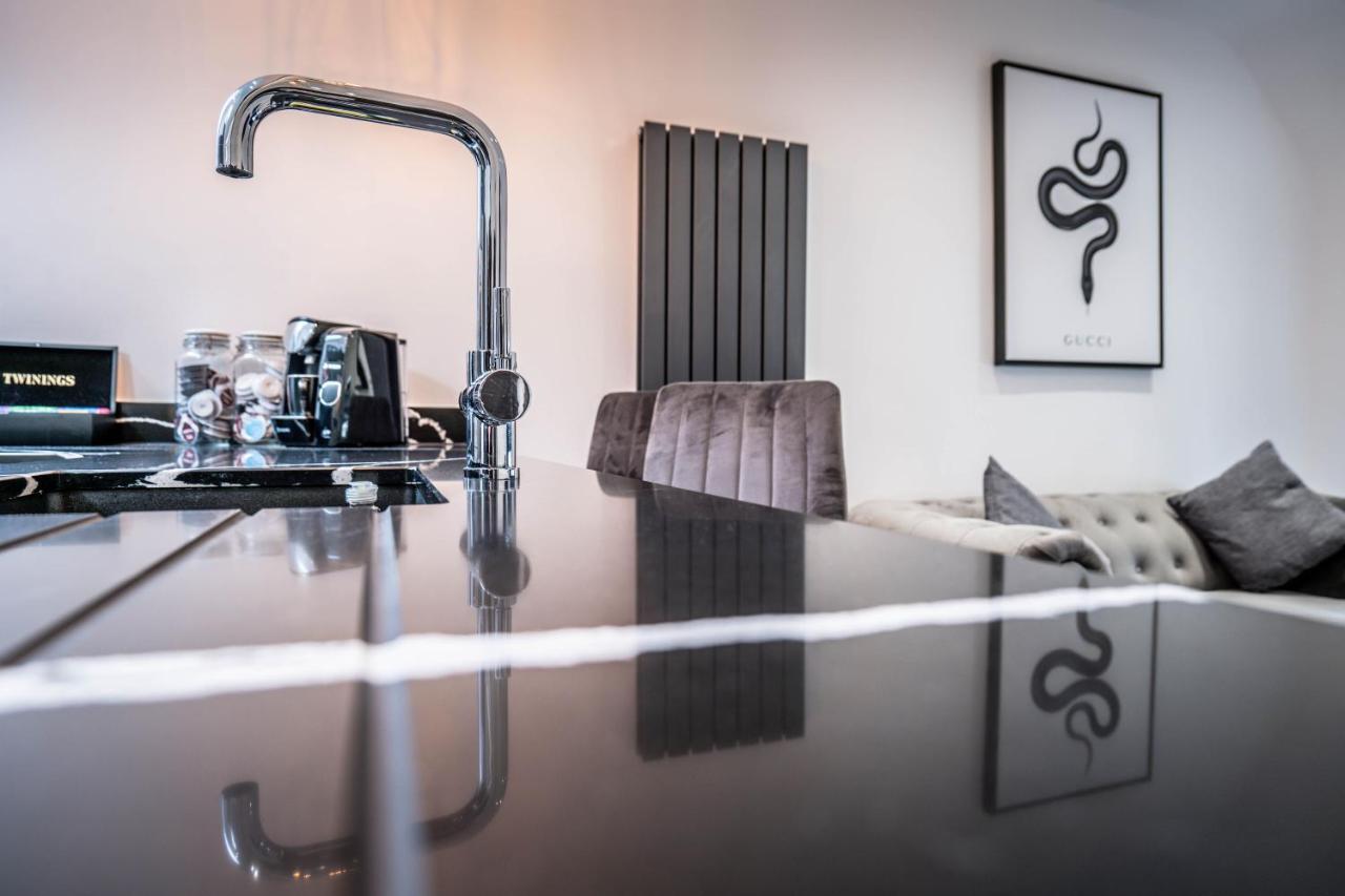 Luxury Royal Mile Boutique 2Bedroom Apartment Εδιμβούργο Εξωτερικό φωτογραφία